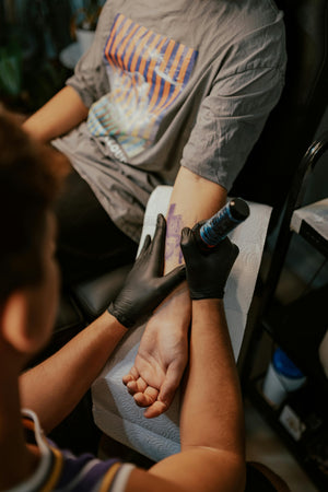 Desinfektion in Tattostudios